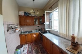 Shitet Apartament 3+1(Rr.e Durresit - Shpresa AL), Πώληση