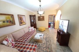 Shitet Apartament 3+1(Rr.e Durresit - Shpresa AL), Πώληση