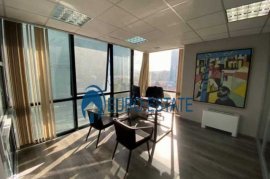 Tirane, Zyre me qera 252 m², 3.250 Euro (Qender), Alquiler