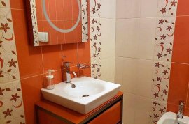 Shitet Apartament Dubleks, Venta