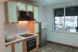 Jepet me qera apartament 2+1, tek 21 dhjetori, Bérlés