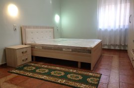 Jepet me qera apartament 2+1, tek stadiumi dinamo, Huren