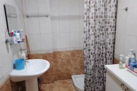 Shitet Apartament 2+1 me Hipoteke... Diplomat 2, Πώληση