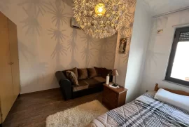 Apartament 2+1 me qira te “Komuna e Parisit” , Miete