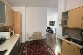 Apartament 2+1 me qira te “Komuna e Parisit” , Huren