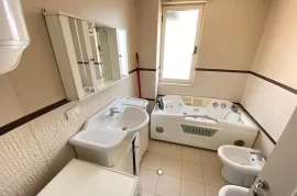 Apartament 2+1 në shitje në rrugën 