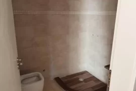 SHITET APARTAMENT 2+1…MBRAPA SPITALIT AMERIKAN 3.., Sale