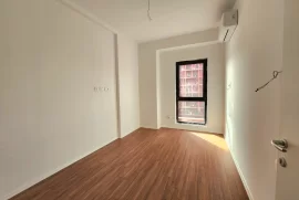 APARTAMENT ME QERA PER ZYRE/BANIM NE RRUGEN E KAVA, Ενοικίαση