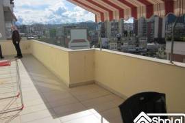 Apartament me qera