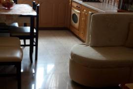 Shitet apartament 2+1, Venta