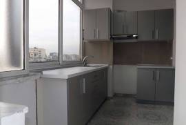 apartament 2+1, Eladás