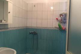 Shitet apartament 2+1 tek “Fresku”. , Vente