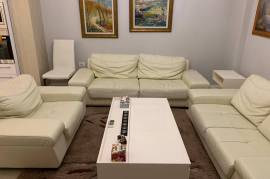 Jepet me qira apartament 3+1 tek “Jordan Misja&quo, Miete