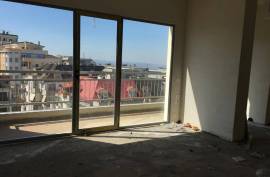 Shitet apartament 3+1 tek rruga "Muhamet Deli, Vente