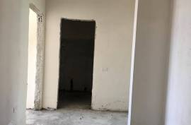 Shitet apartament 3+1 tek rruga "Muhamet Deli, Πώληση