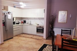 Apartament 2+1 per shitje te Liqeni i Thate, Verkauf