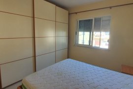 Jepet me qera apartament 2+1 tek Rruga Bardhyl, Location