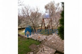 Tirane, shes Vile 3+1,  185.000 Euro (Pellumbas), Sale