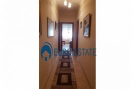 Tirane shes apartament 2+1, 110.000 Euro Rr Dibres, Eladás