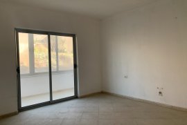 Shiten apartamente me sip.192m2 , Okazion, Sale