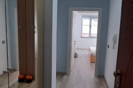 Jepet me qera apartament 1+1, rruga Tom Plezha, bu, Location