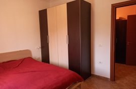 Shitet apartament 2+1, tek Rruga Misto Mame , Sale