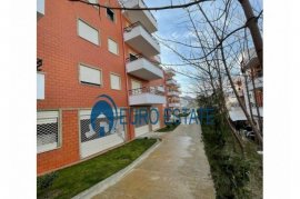 Tirane, shes apartament 2+1, 83.500 Euro, Botaniku, Sale