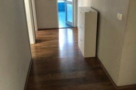 Jepet apartament per qera 2+1 tek Rruga hoxha tahs, Miete