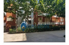 Tirane shes apartament 63.000 Euro Kopshti Botanik, Verkauf