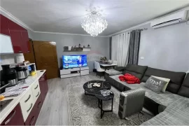 Shitet apartament 2+1 te Xhamlliku!, Venta