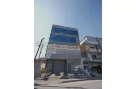 Qera, Ambient Biznesi, Sauk, Tiranë. 4,500 € /Muaj, Location