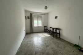 Apartament 2+1 në shitje te “Pallatet Agimi”, Eladás
