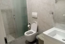 Jepet me qera apartament 2+1, Ενοικίαση