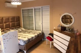 Shitet Apartament 2+1, Shitje