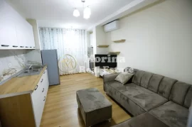 Qira, Apartament 1+1, Komuna E Parisit, 550 Euro, Qera