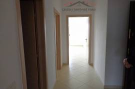 UNAZA E RE ,SHITET APARTAMENT 2+1, Vente