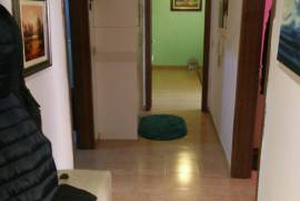 Apartament 1+1 perballe Petro Ninit, Sale