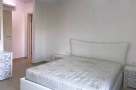 Apartamament 3+1, Qera