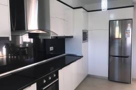 Apartamament 3+1, Qera