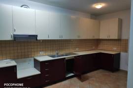 JEPET ME QIRA APARTAMENT 3+1+2 TE KOMUNA PARISIT, Bérlés