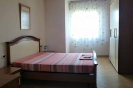 JEPET ME QERA APARTAMENT 1+1; RRUGA KAVAJES, Affitto