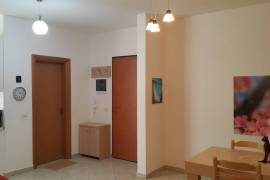 Apartament per shitje, Πώληση