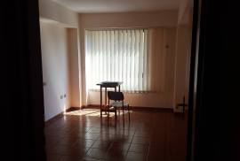 OKAZION APARTAMENT ME QERA/ APARTMENT FOR RENT, Location