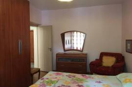 Jepet me qira Apartament 1+1 Rruga Myslym Shyri , Alquiler