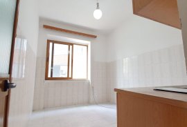 1+1 ne Vendodhje Perfekte ( ST. DINAMO ), Venta