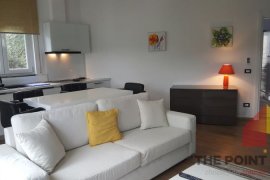 Apartament 1+1+garazh prane Kopshtit Botanik, Ενοικίαση