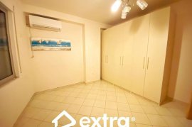 Jepet me qira Apartament, Ενοικίαση