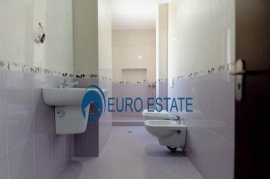 Tirane, shes apartament 3+1, 119 m² 130.000 Euro, Eladás