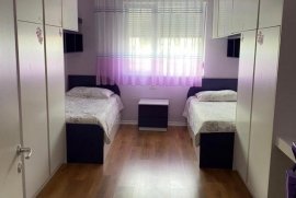 Jepet me qera apartament 2+1 ne Kompleksi Kontakt, Qera