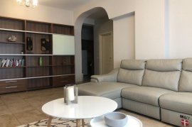 Jepet me qera apartament 3+1+2 wc, ne prokuroria, Ενοικίαση